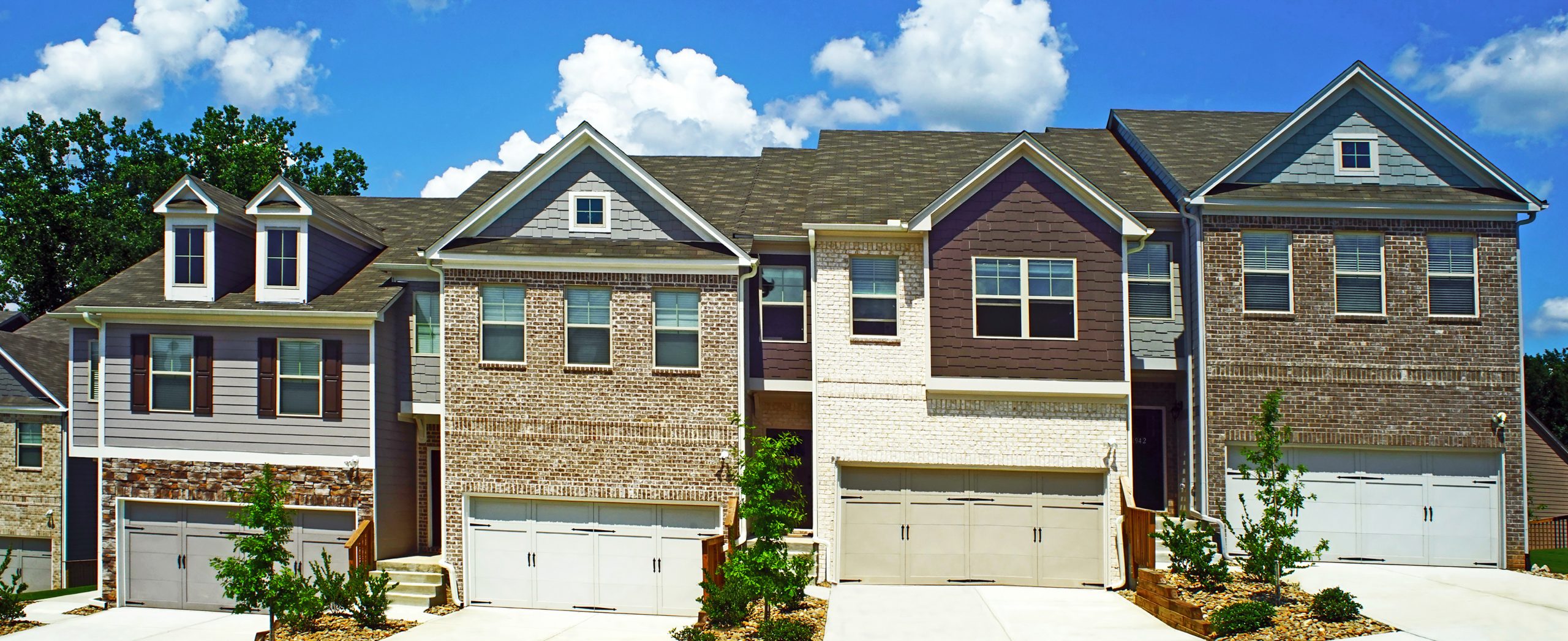 See Ellis Pointe townhomes in Conyers GA, near Stonecrest Mall in Dekalb Co., off I-20.