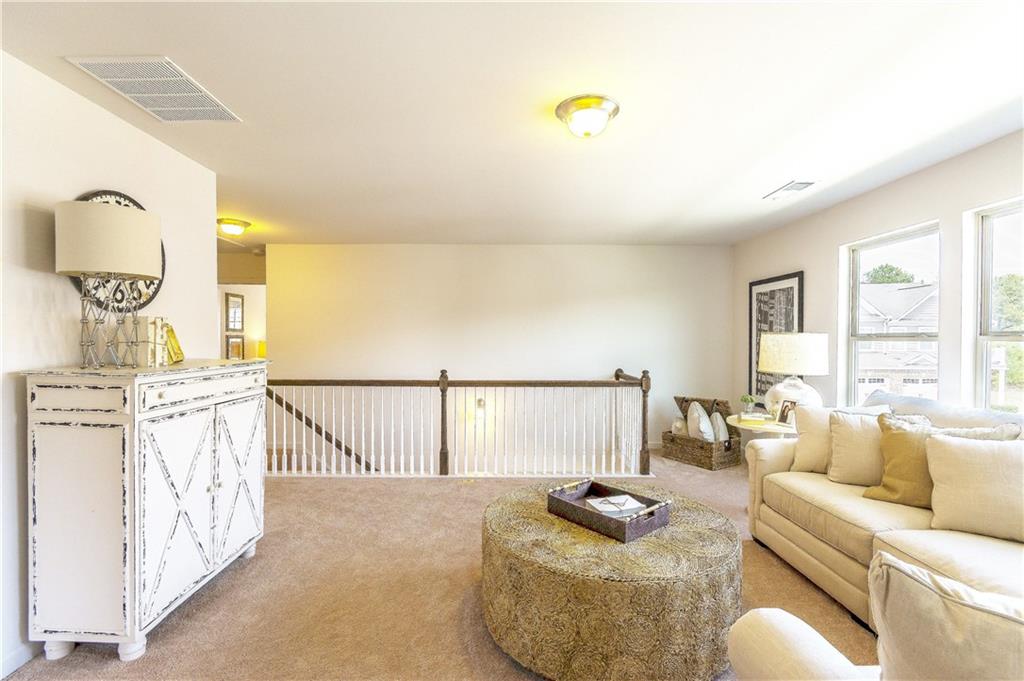5372 Radford Loop