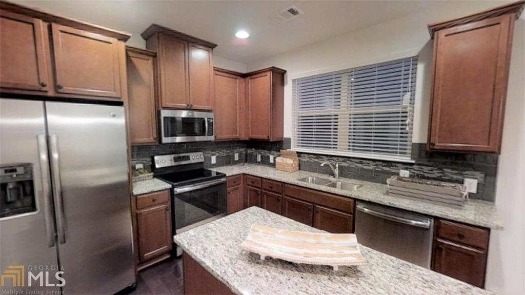5334 Radford Loop
