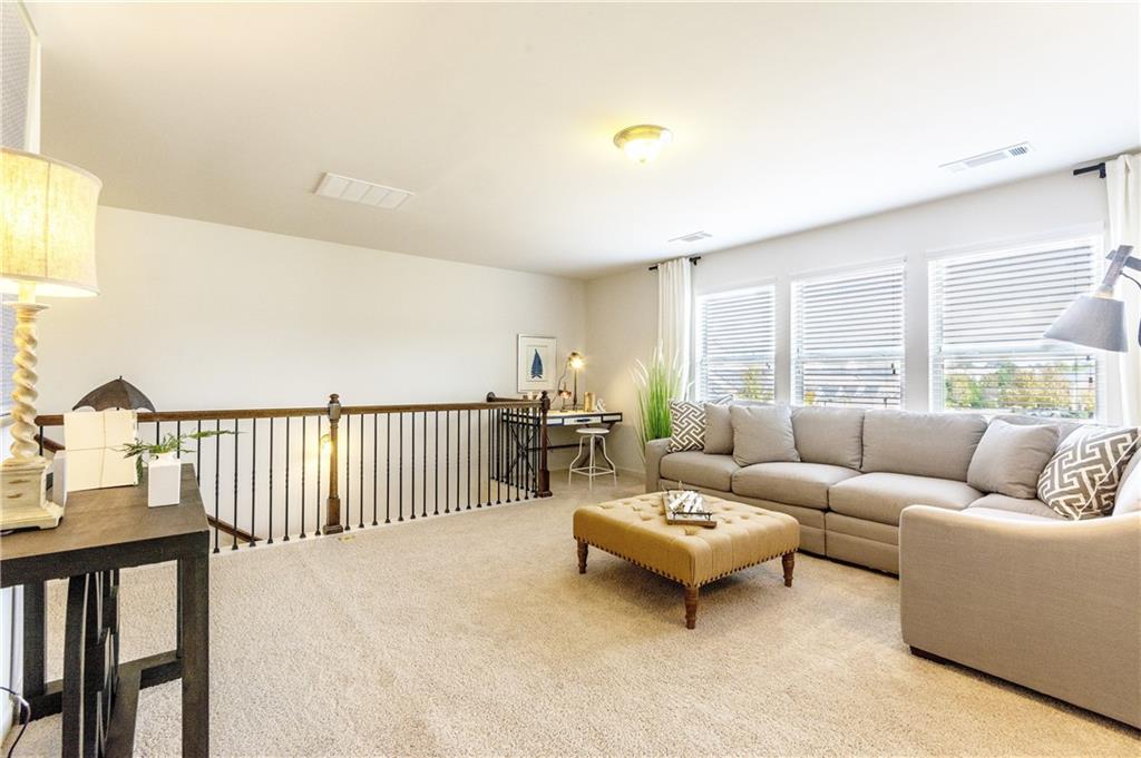 5305 Radford Loop