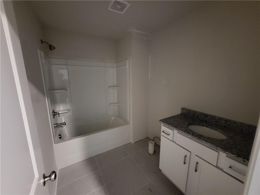 2815 Aiden Court