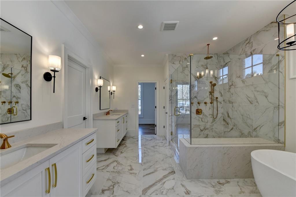 2587 Sunset Drive
