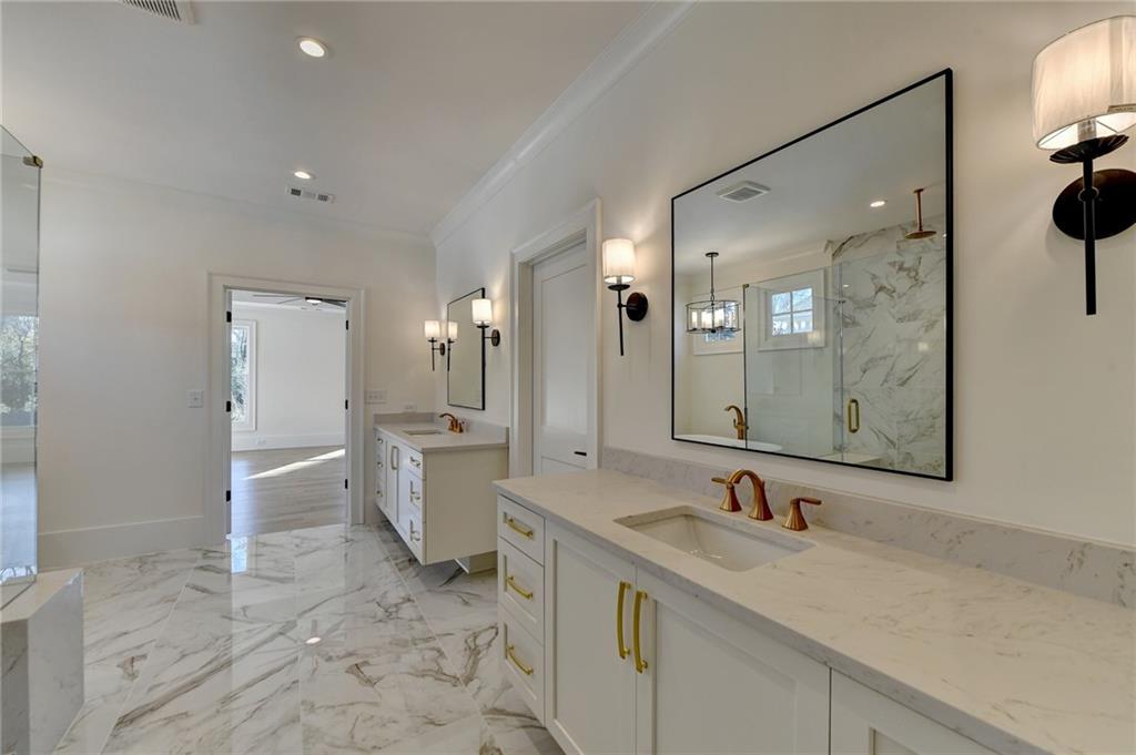 2587 Sunset Drive