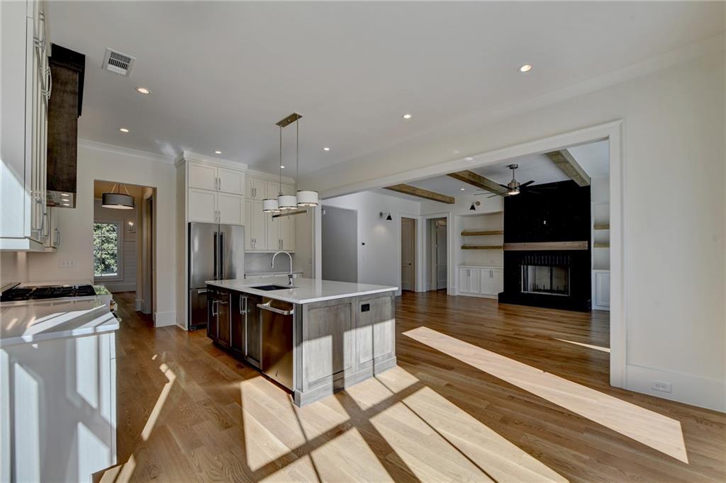 2595 Sunset Drive