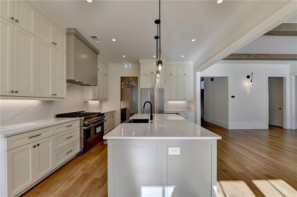 2605 Sunset Drive