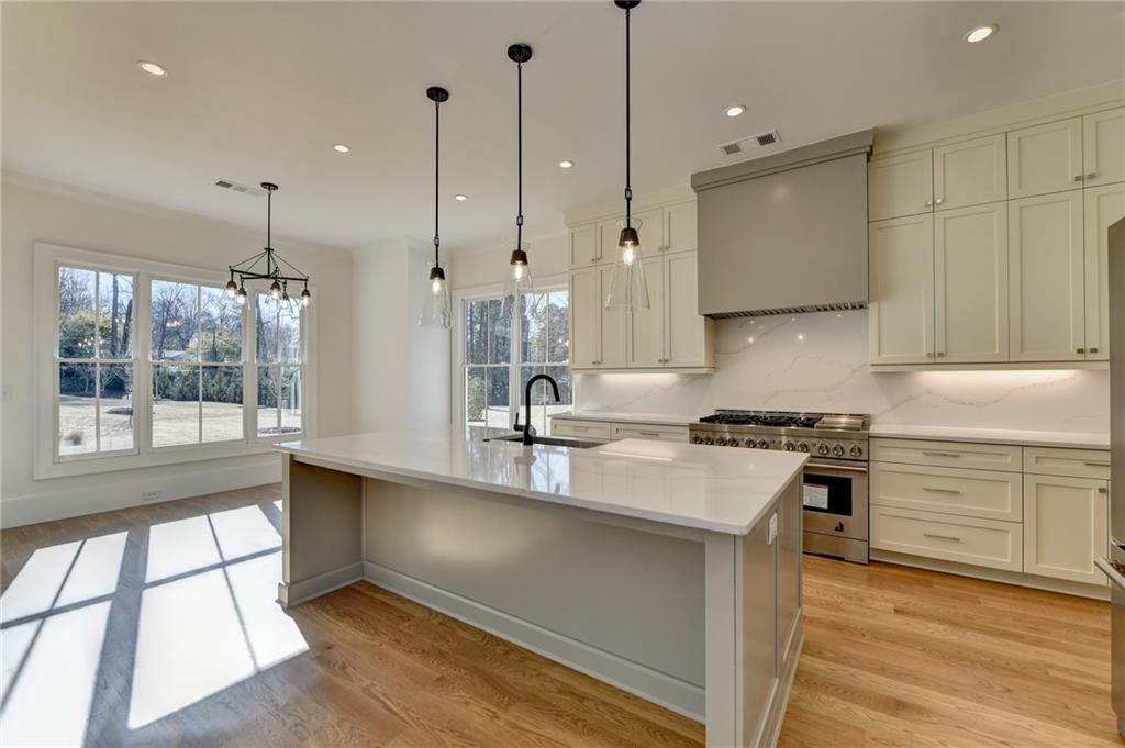2605 Sunset Drive