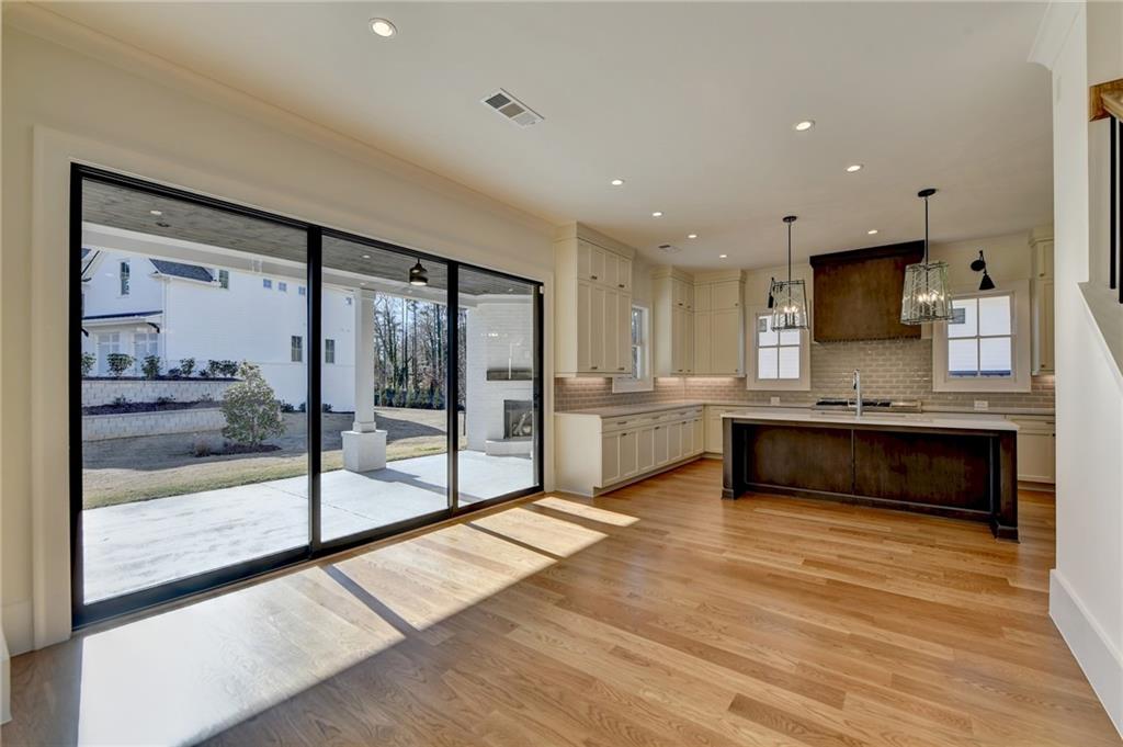 2621 Sunset Drive