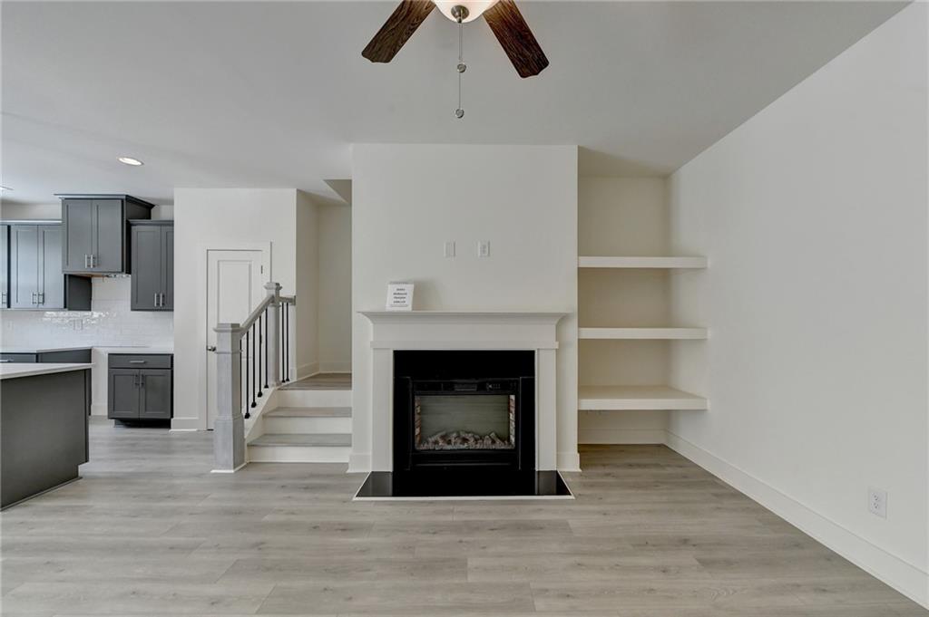 5825 Calle Vista Drive