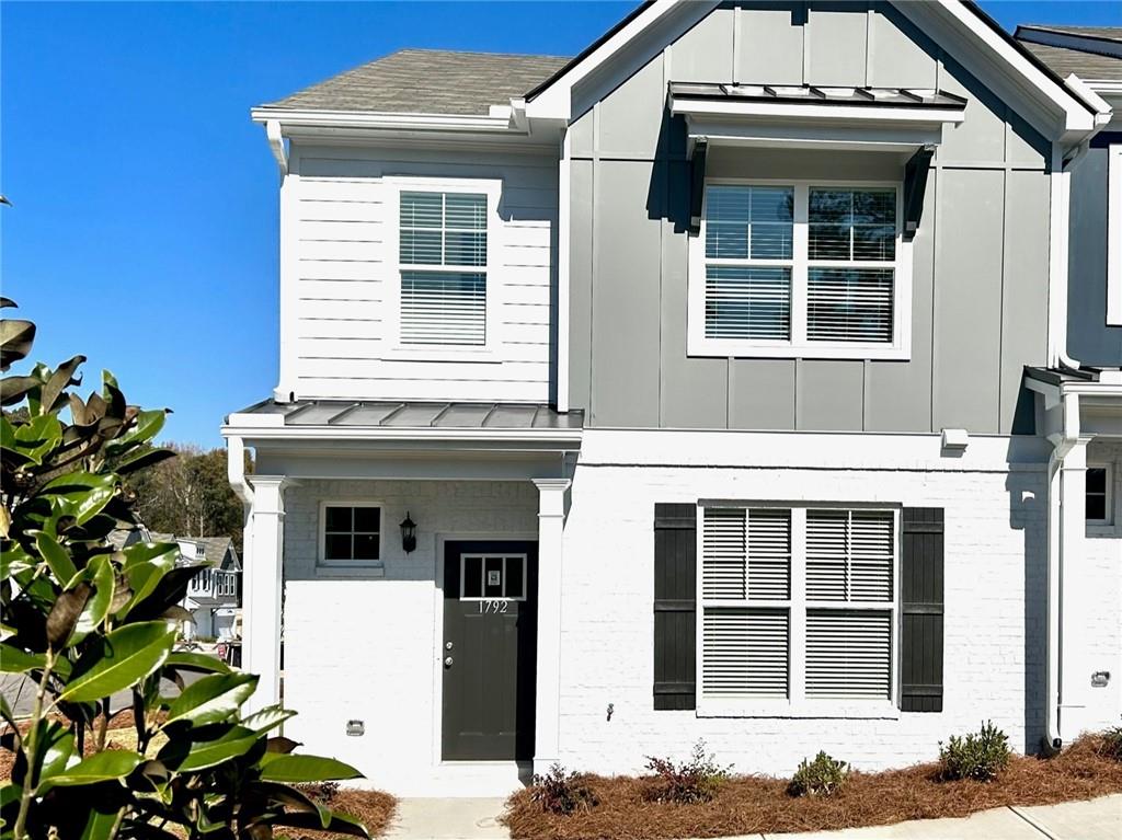 1792 Emory Lane