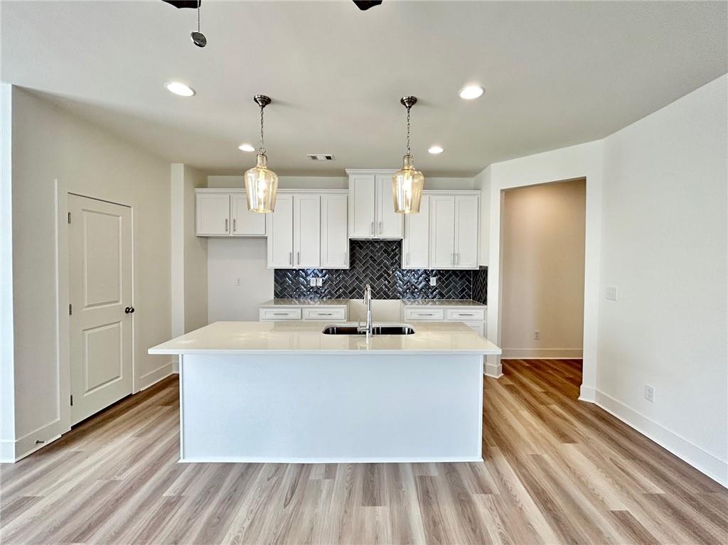 1800 Emory Lane