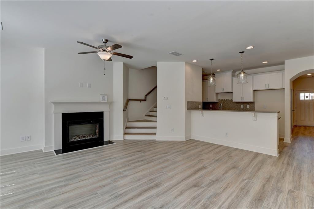 5827 Calle Vista Drive