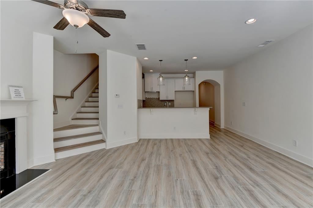 5827 Calle Vista Drive