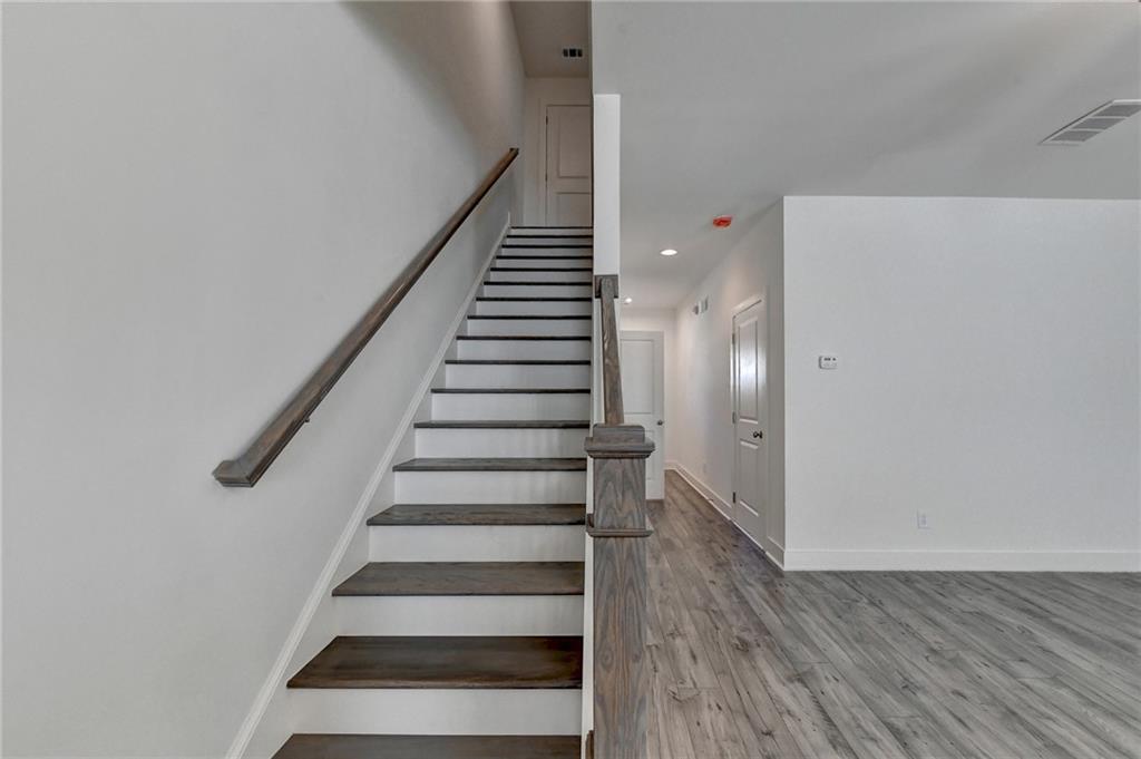 5809 Calle Vista Drive