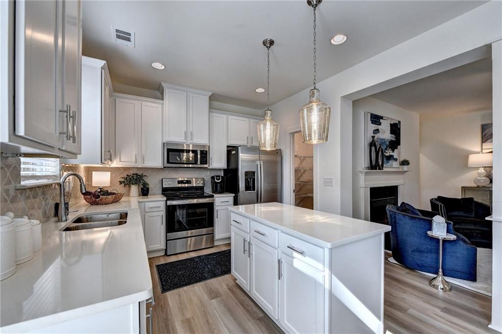 1610 Nancy Jo Lane
