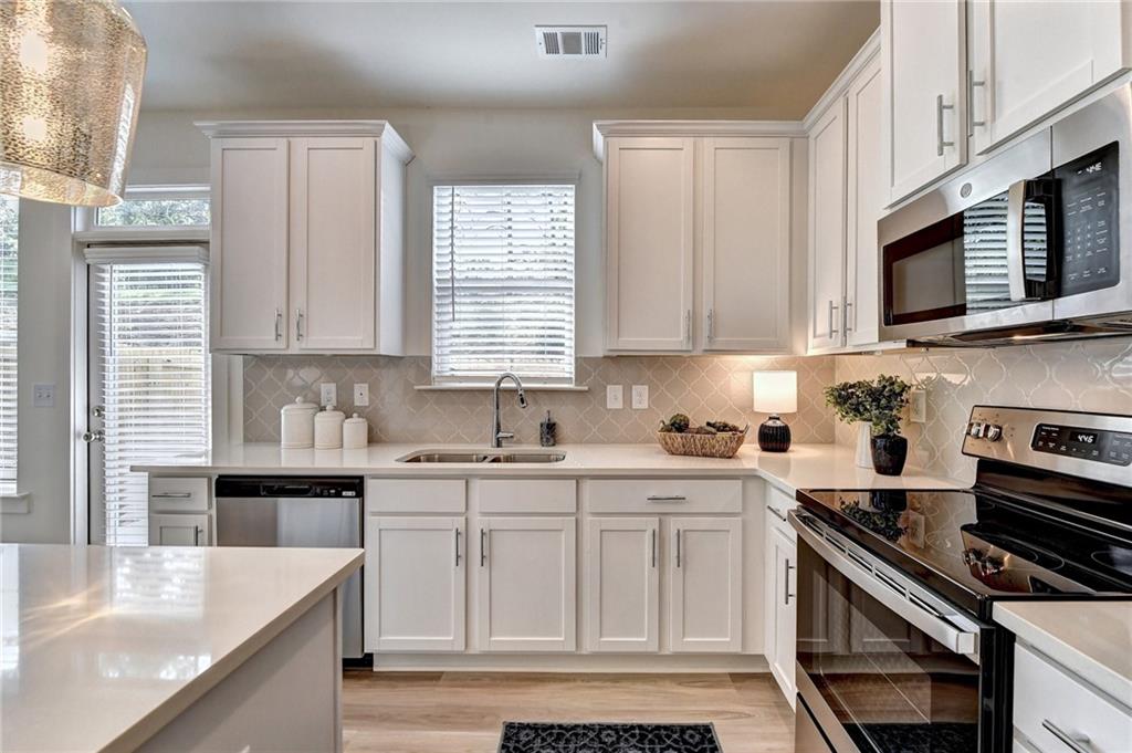 1610 Nancy Jo Lane