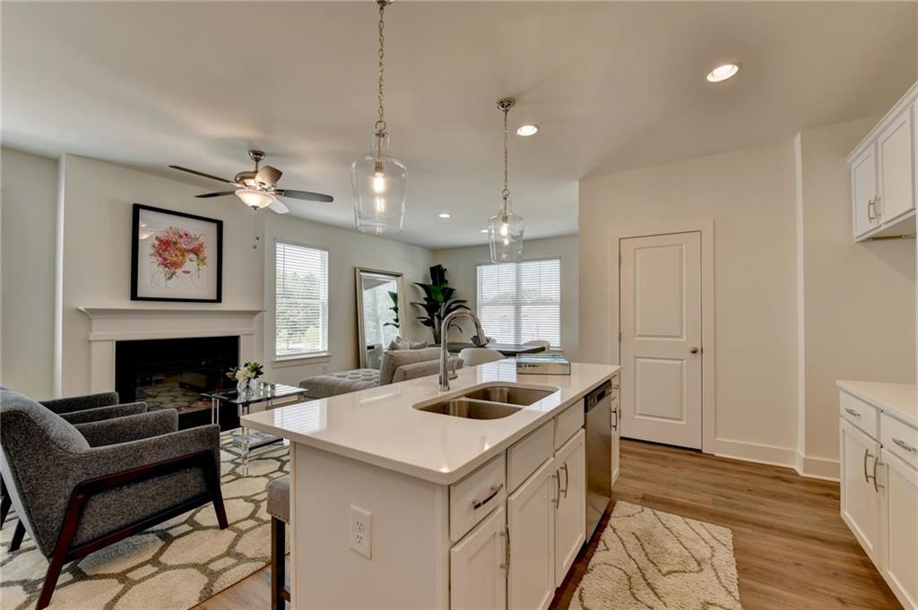 2466 Honey Way