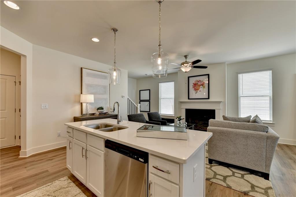 1591 Salem Dr 