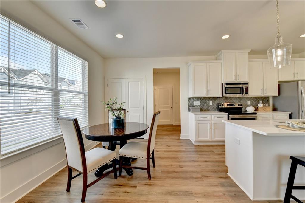 1597 Salem Dr 