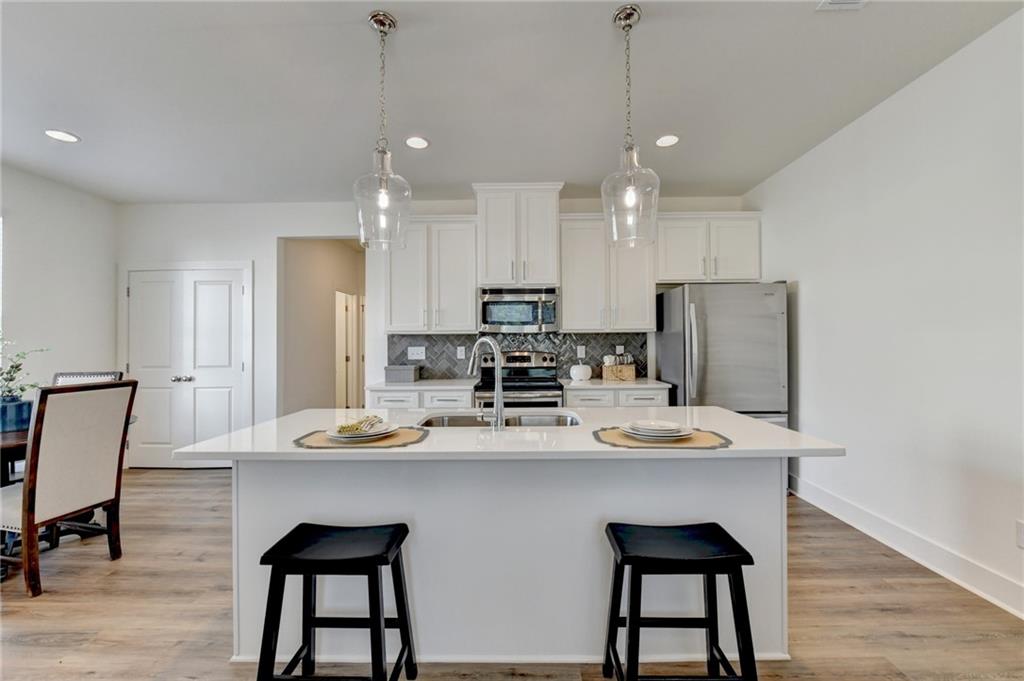 1597 Salem Dr 