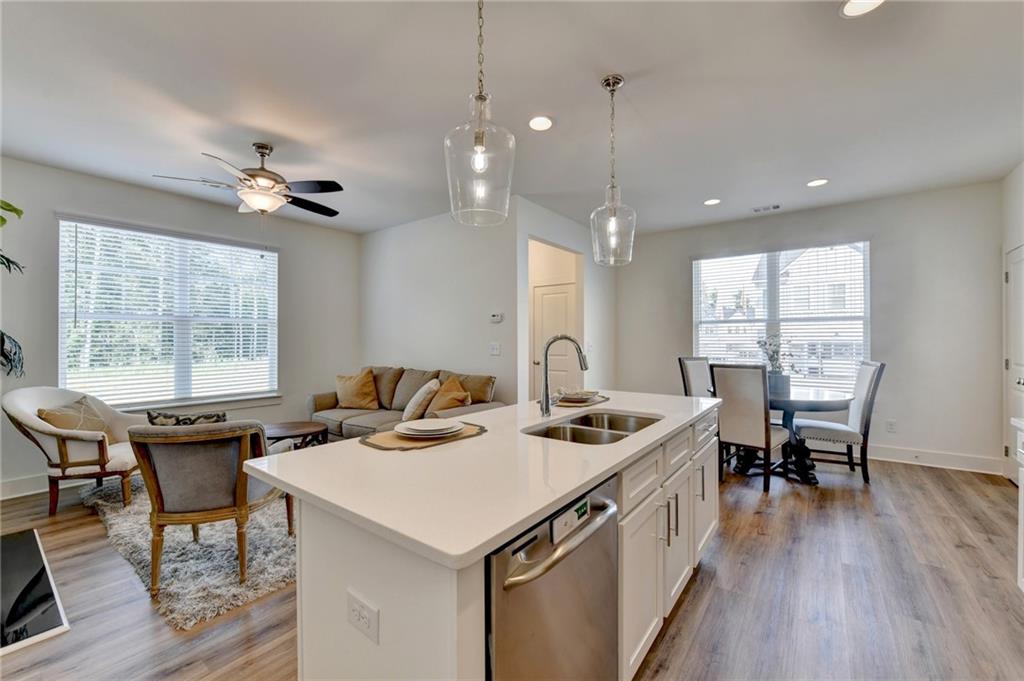 1597 Salem Dr 