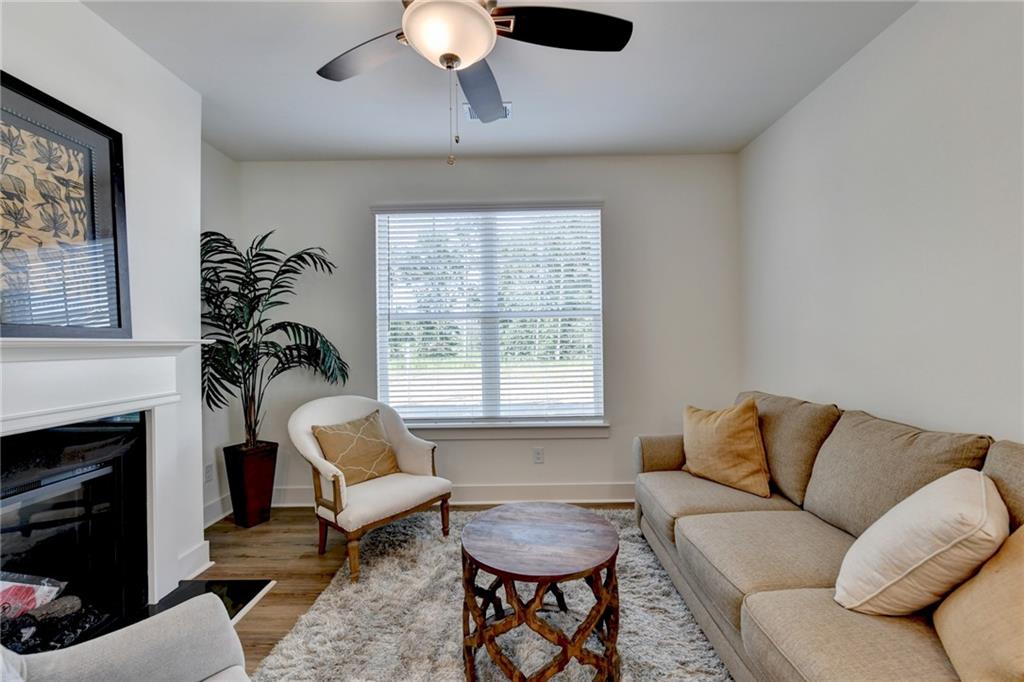 1597 Salem Dr 