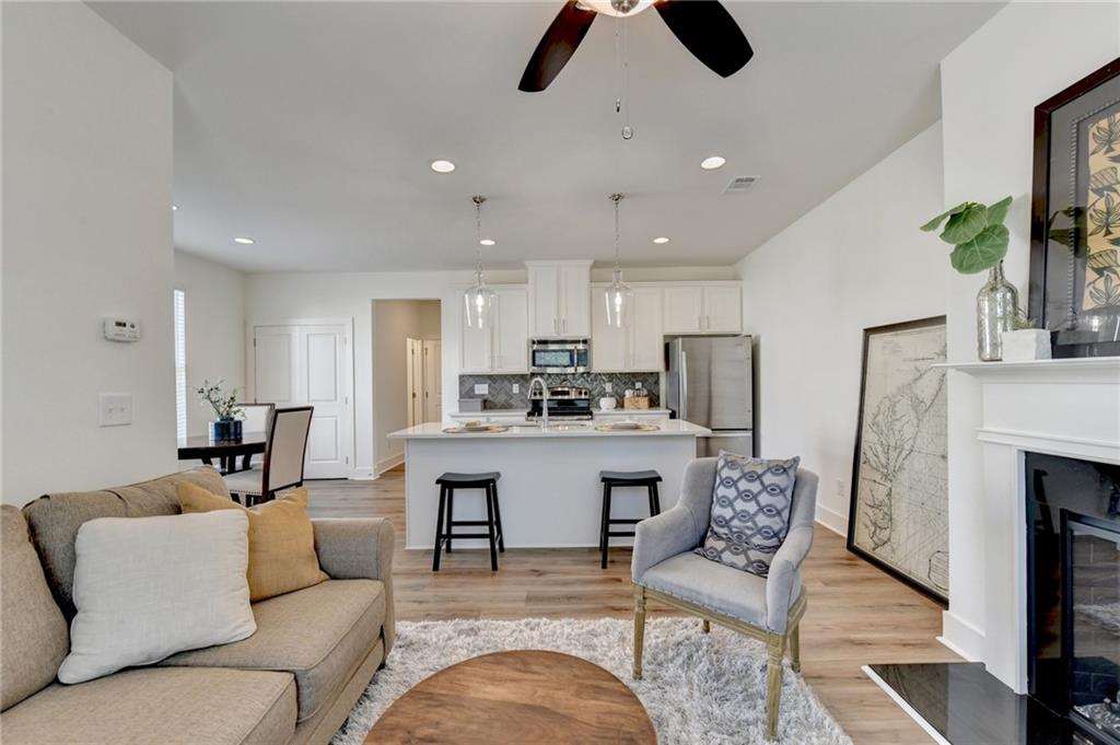 1597 Salem Dr 