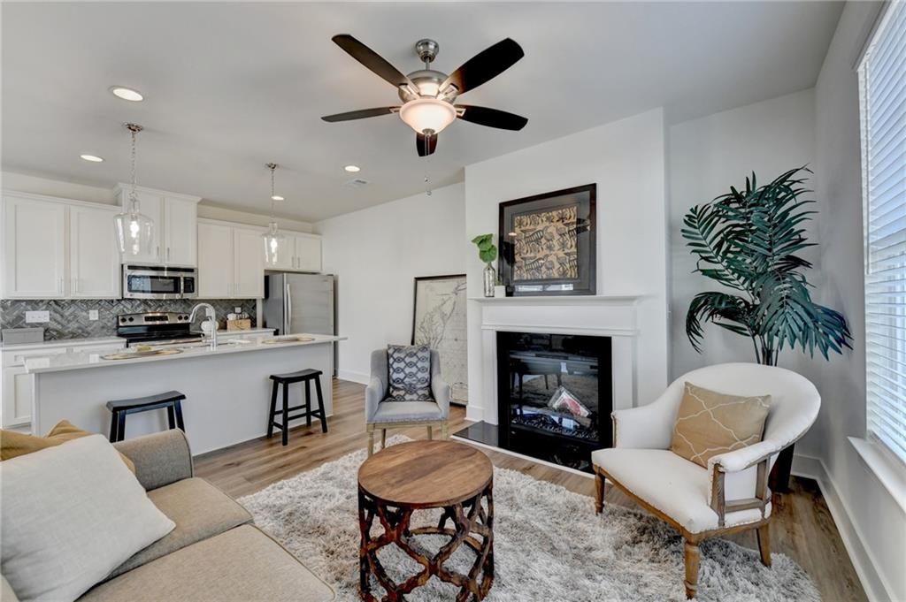 1597 Salem Dr 