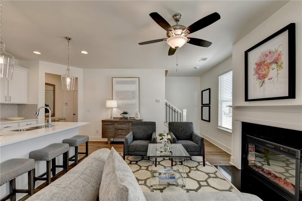 1589 Salem Dr 