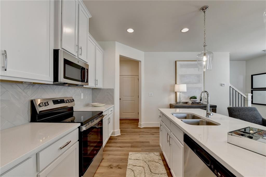 1589 Salem Dr 