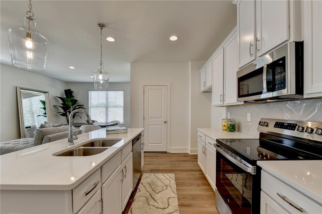 1589 Salem Dr 