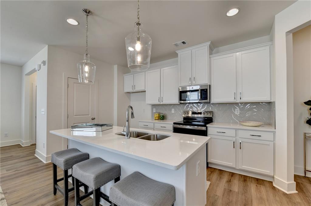1589 Salem Dr 