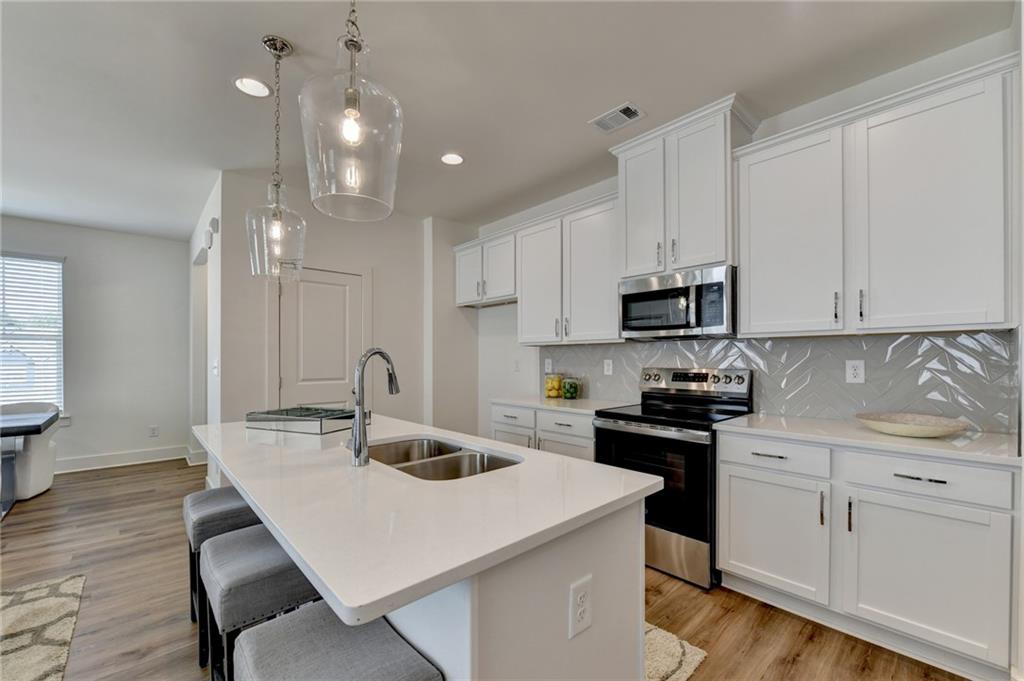 1589 Salem Dr 