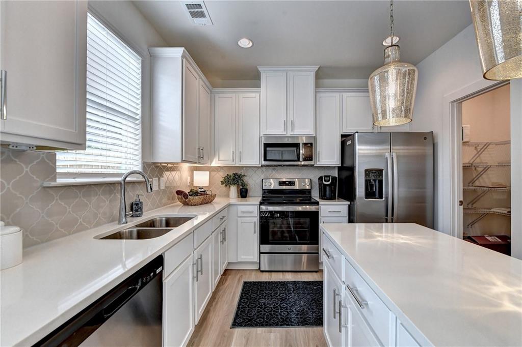 1609 Aiden Way 