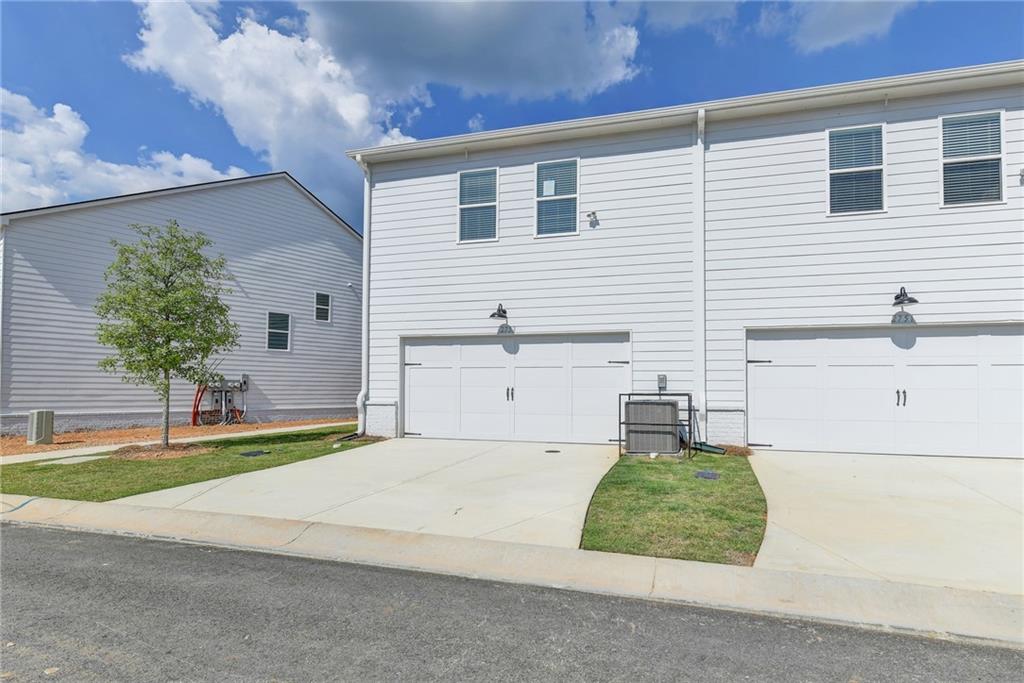 1589 Salem Drive