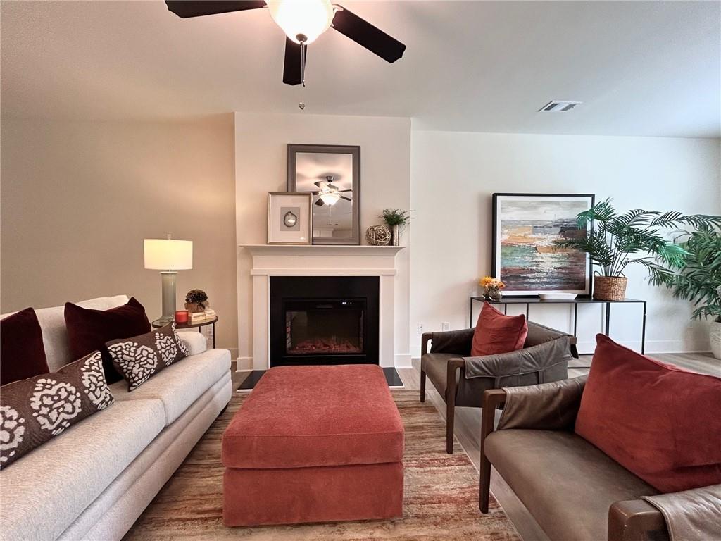 1824 Emory Lane
