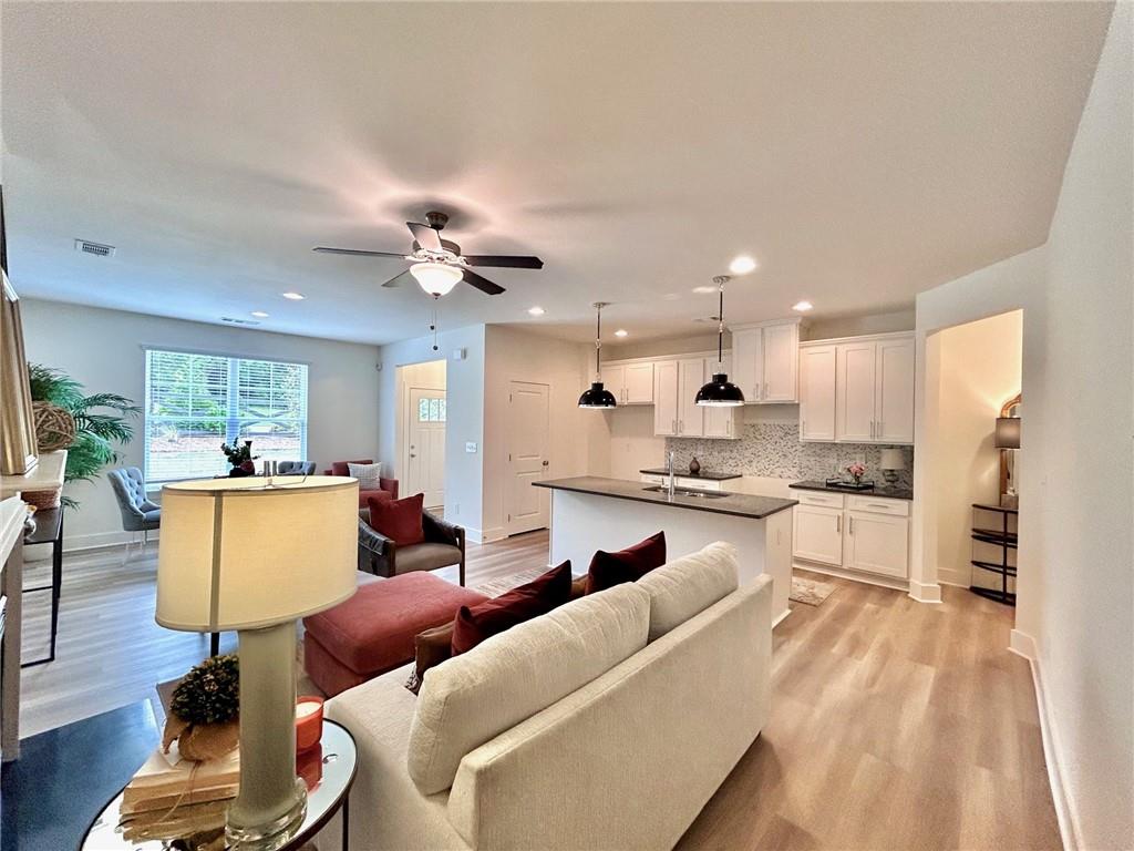 1824 Emory Lane