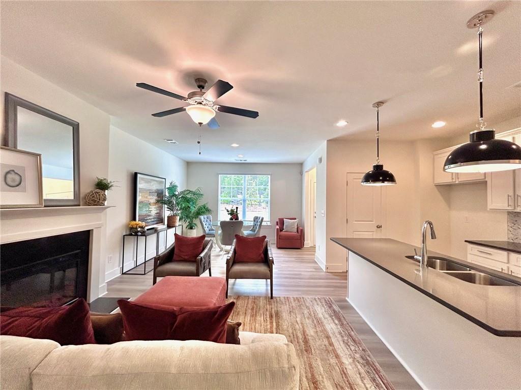 1824 Emory Lane