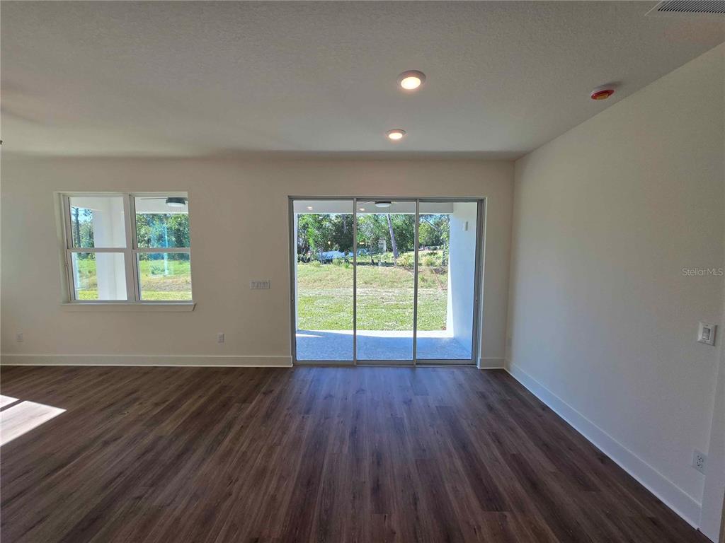 3352 DAYBREAK RUN LOOP